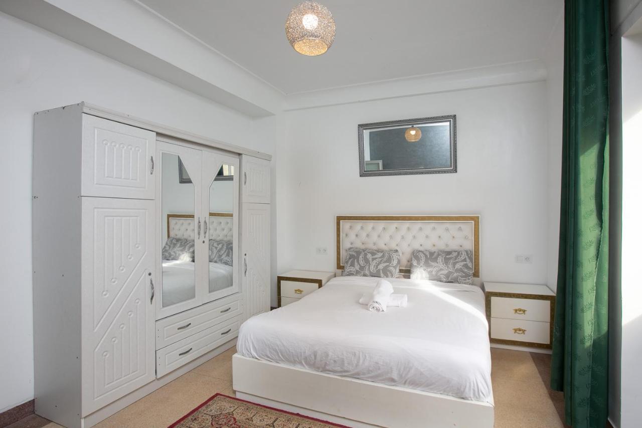 Velasquez Appartements Fast Wifi And Ocean View Tanger Exterior foto